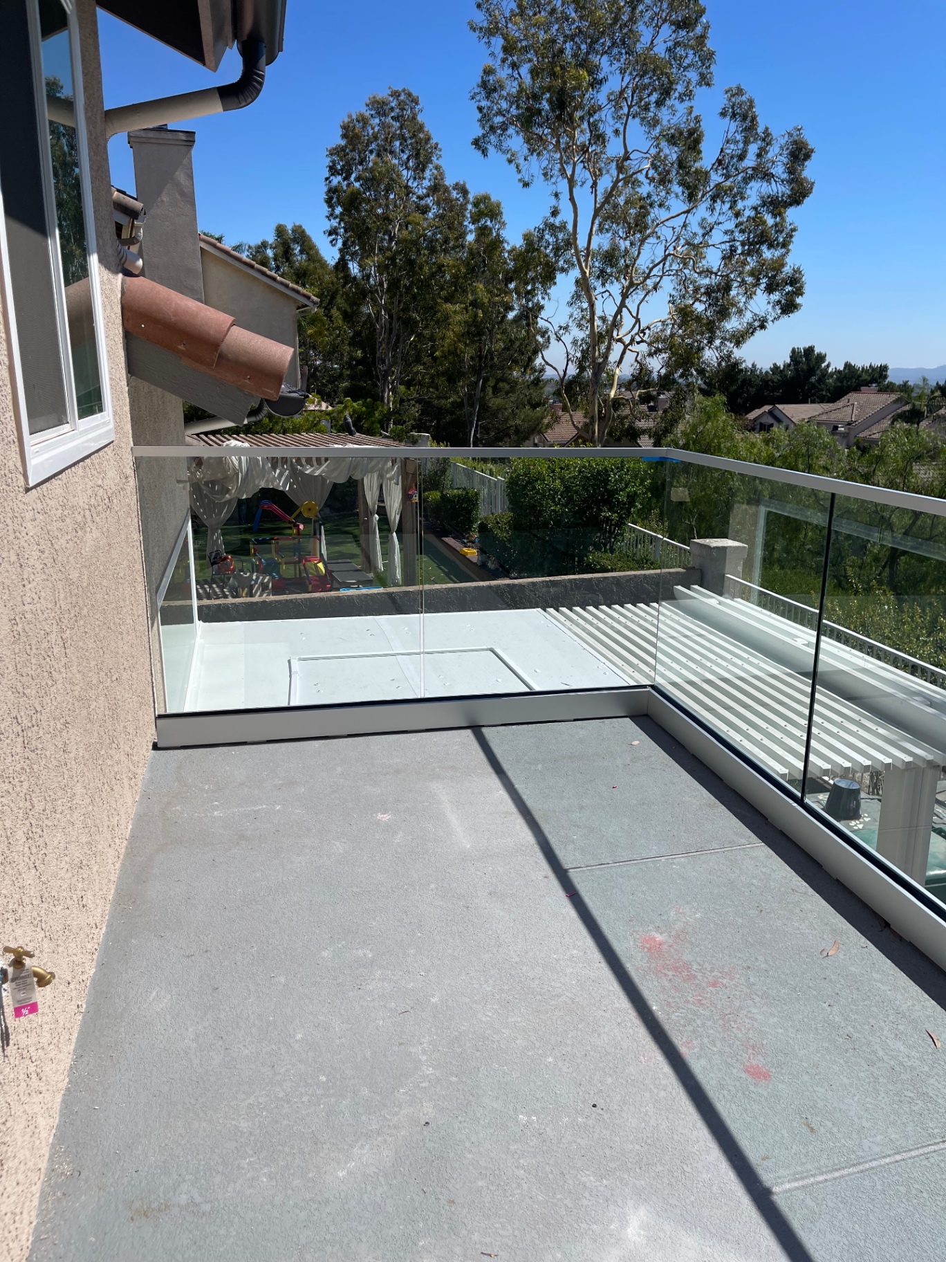 Frameless Balcony Railing — Railings